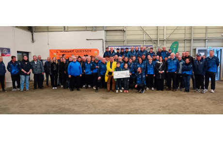 Remise du Chèque au Téléthon lors de la galette des Rois